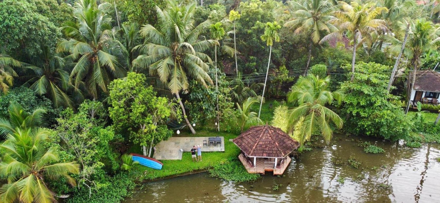 Bed and Breakfast Sunsets And Palm Trees Alappuzha Exterior foto